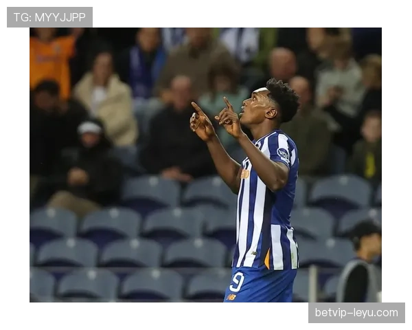 南安普顿青训再创佳绩，新星球员闪耀赛场