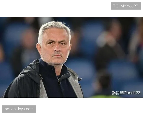 穆里尼奥战术显神威，球队强势逆转取胜