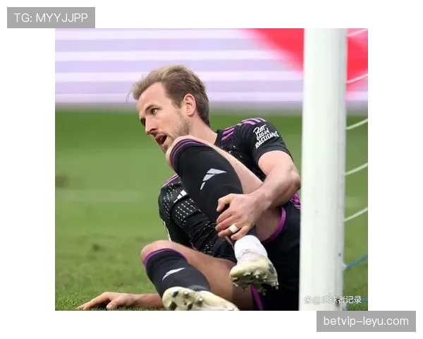 拜仁的危机_阵容单薄、战术迷失,豪门光环正在褪色_