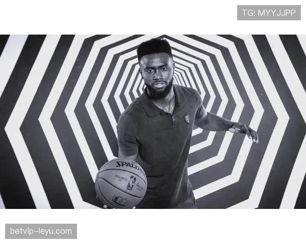 杰伦·布朗突破能力提升显著 拉开与上赛季得分效率差距